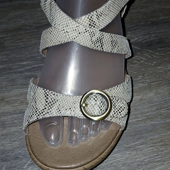 Women's Julie Dansko snakeskin shoes size 37 - Picture 9 of 12